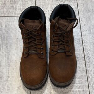 Skechers men’s boots Sz 9 1/2 never worn